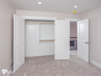 Bedroom 1 MADMEN_003096