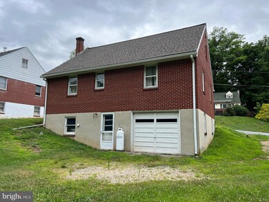 220 W Spring St, Bechtelsville, PA 19505 - photo 2