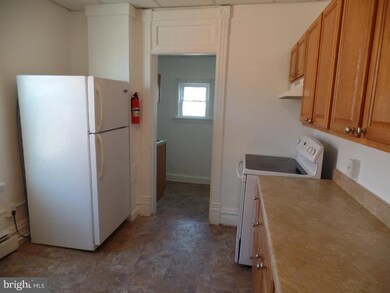 334 Mitchell Ave unit 4, Hagerstown, MD 21740 - photo 2