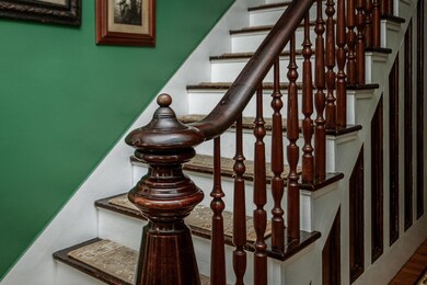 119 S High St, Edinburg, VA 22824 - photo 6