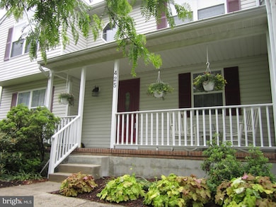 425 Applegate Ct, Linthicum Heights, MD 21090 - photo 2