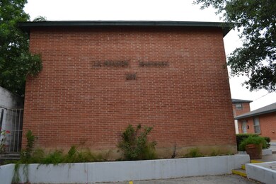 1305 Tilden Ave, Laredo, TX 78040 - photo 3