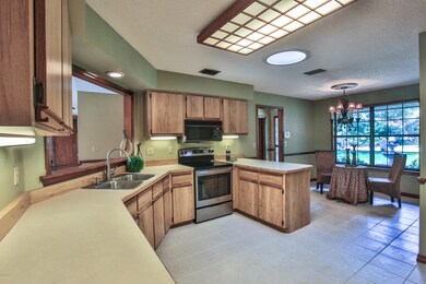Light & Bright Kitchen