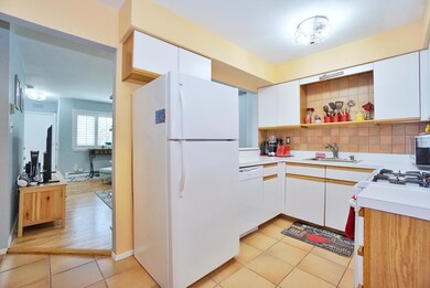 23 Fuller Ct unit A, Staten Island, NY 10306 - photo 7