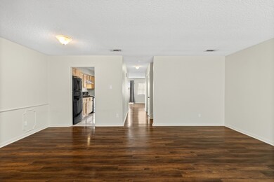 1137 Country Place Dr, Houston, TX 77079 - photo 3