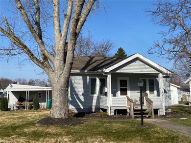 304 Swan St, Geneva, OH 44041 - photo 2