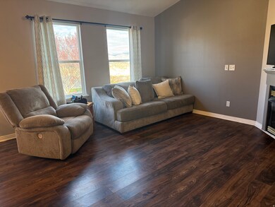 888 Red Hen Rd unit 201, Saratoga Springs, UT 84045 - photo 5
