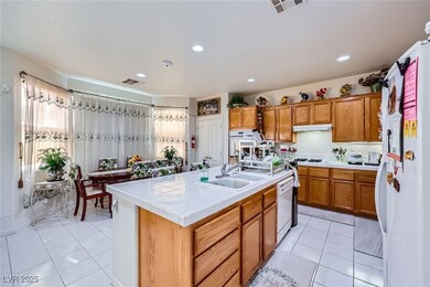 3041 Parchment Ct, Las Vegas, NV 89117 - photo 7