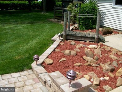 1360 Brenda Dr, Greencastle, PA 17225 - photo 5