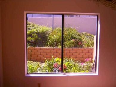 Enjoy greenery and plants from your dining room!