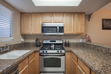 34372 Laura Way, Rancho Mirage, CA 92270 - photo 6