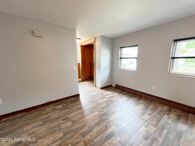 21 Regent St, Albany, NY 12202 - photo 5