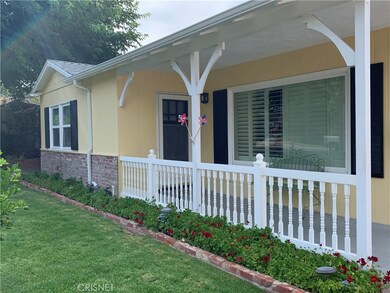 22143 Ybarra Rd, Woodland Hills, CA 91364 - photo 2