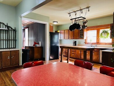 24 Maple St, Orange, MA 01364 - photo 5