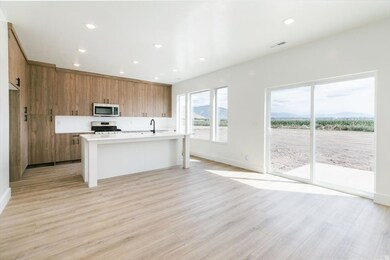 1004 3410 S, Nibley, UT 84321 - photo 2