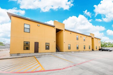 2119 S Ejido Ave unit 5, Laredo, TX 78046 - photo 6