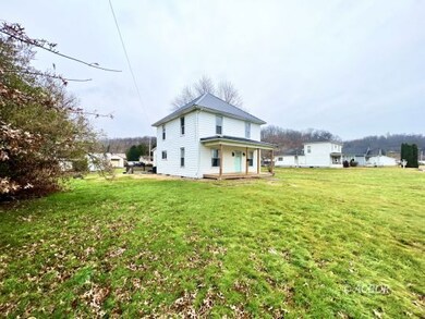 617 High St, Middleport, OH 45760 - photo 3