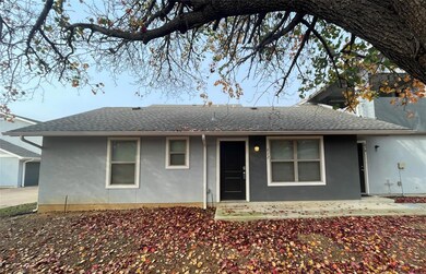 612 Timberline Dr, Hurst, TX 76053 - photo 3