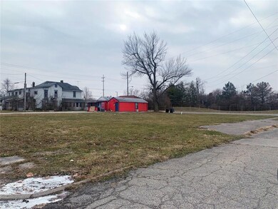 2608 Columbus Ave, Anderson, IN 46016 - photo 2