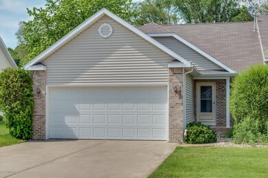 1337 Honeysuckle Ln Niles MI-large-004-1