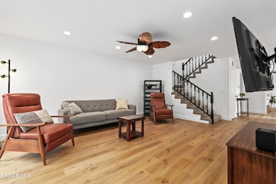 5 Living Room