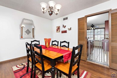 3424 SW 34th Ct, Topeka, KS 66614 - photo 7