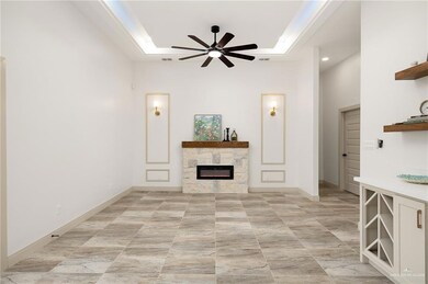 3721 E Diamondhead Ave, Alton, TX NULL - photo 4