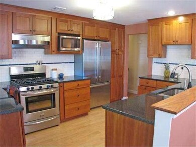 30 Hancock St, Arlington, MA 02474 - photo 4