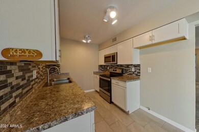 17038 N 106th Ave, Sun City, AZ 85373 - photo 5