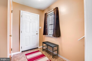 3028 Greenshire Ave, Claymont, DE 19703 - photo 4