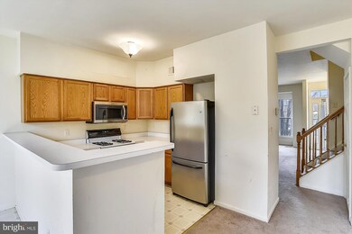 4150 Ashmere Cir, Dumfries, VA 22025 - photo 3