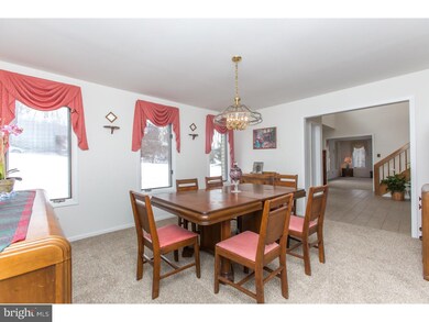 1045 Beverly Ln, Newtown Square, PA 19073 - photo 5