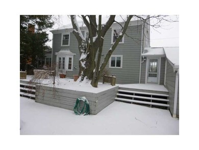 28 Sayles Ave, Pawtucket, RI 02860 - photo 2