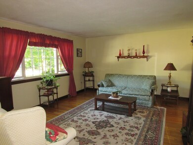10 Mary Dr, Mendon, MA 01756 - photo 3