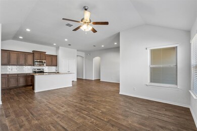 1028 Deer Valley Dr, Weatherford, TX 76087 - photo 6