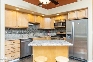17-Kitchen 20201009-DW-8594