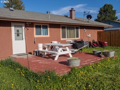 944 S Mccallum Ave, Prairiecity, OR 97869 - photo 4