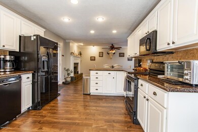 11_Kitchen_1800x1200_3543548