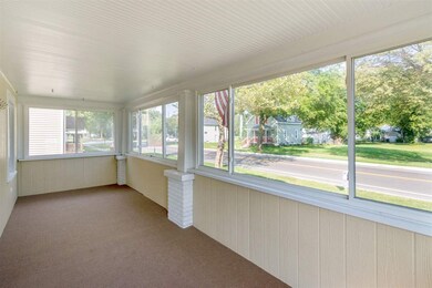 1222 Ellis Blvd NW, Cedar Rapids, IA 52405 - photo 3