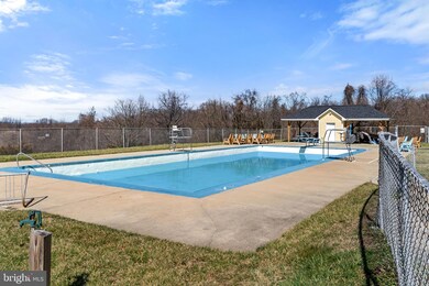 303 Long Leaf Ln, Harpers Ferry, WV 25425 - photo 7