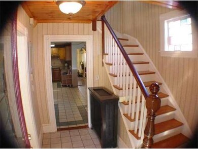 19 Minerva St, Swampscott, MA 01907 - photo 4