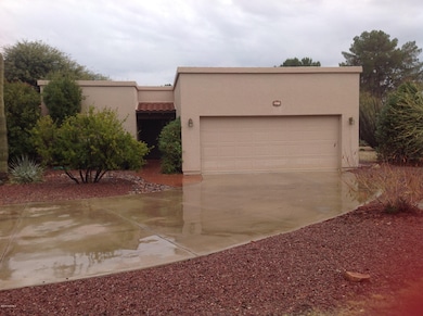 1500 N Paseo Cervato - Outside front of