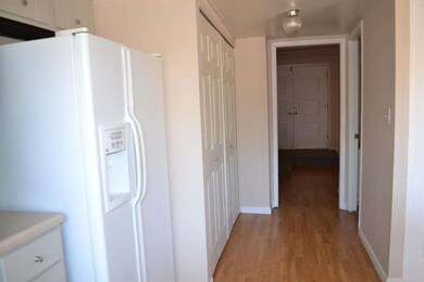 1728 E. Ellis