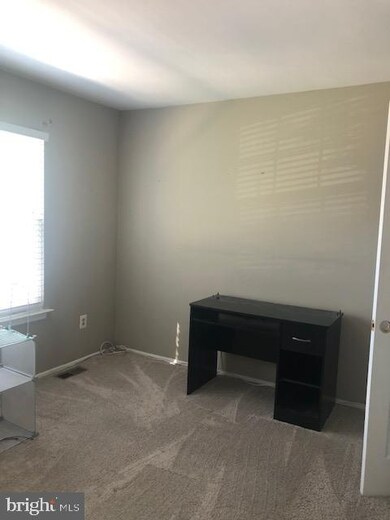 4 Stuyvesant Ct, Hightstown, NJ 08520 - photo 7