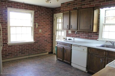 121 Outlet Rd, Dallas, PA 18612 - photo 3