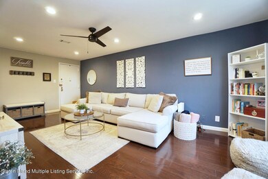 890 Armstrong Ave unit 2-3, Staten Island, NY 10308 - photo 4