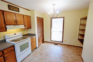 4566 Westfield Rd, Fayetteville, NC 28314 - photo 4