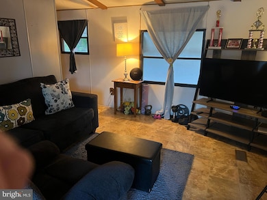 576 W Forest Grove Rd, Vineland, NJ 08360 - photo 2