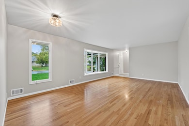 1369 Pike Lake Ct, New Brighton, MN 55112 - photo 6