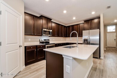 2559 Laylas Way, Jacksonville, FL 32218 - photo 5